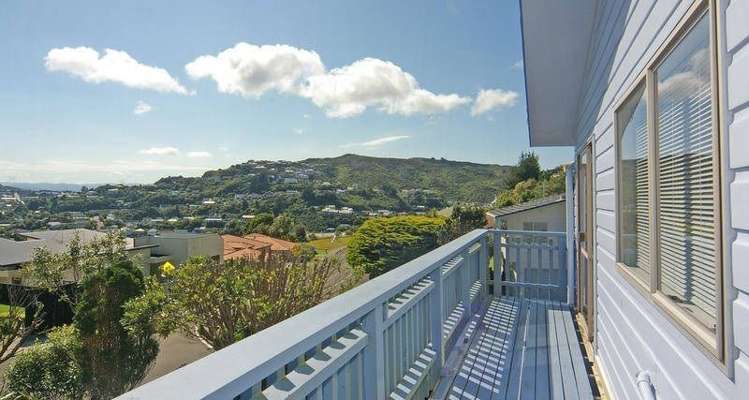 2/90 Allington Road Karori_11