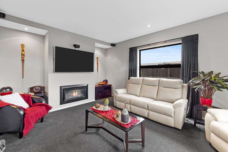 6 Trent Place Lake Hood_9