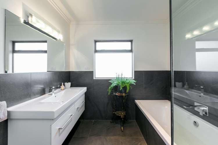 116 Kent Terrace Taradale_9