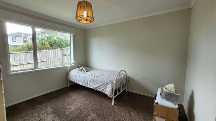 32 Walter Crescent Silverdale_13