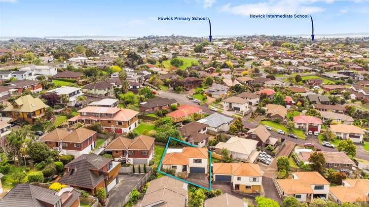 1/8 Kells Place Botany Downs_16