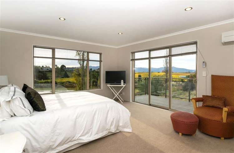 16 Lake View Place Fairhall_15