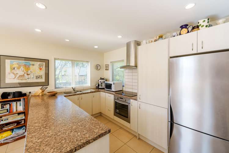 9 Nikau Road Oneroa_21