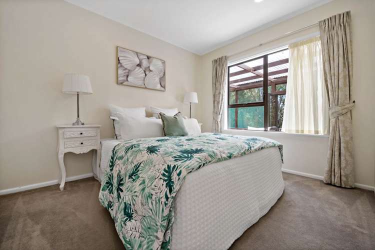 202 Royal Road Massey_13