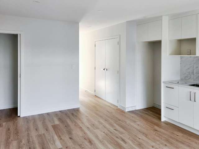 B/6 Russell Street 1371_3