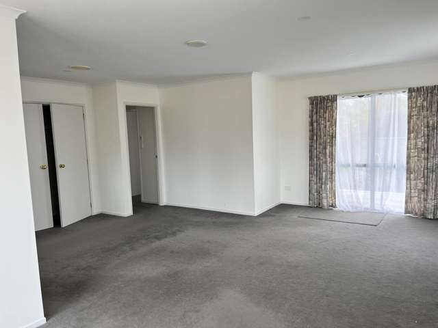 22A Doment Crescent Orewa_1