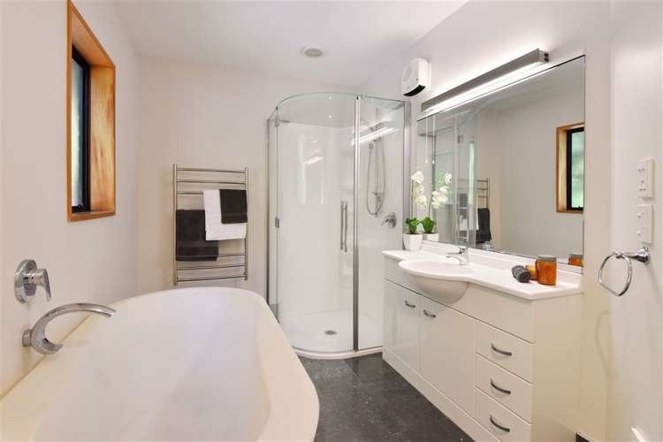 468 Marshland Road Marshland_13