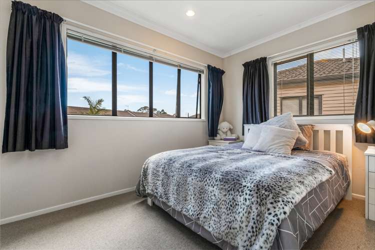 25 Skip Lane East Tamaki_6