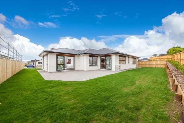 4 Fred White Drive Kumeu_1