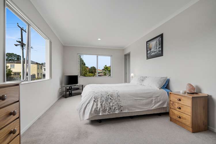 14 Taylor Street Blockhouse Bay_11