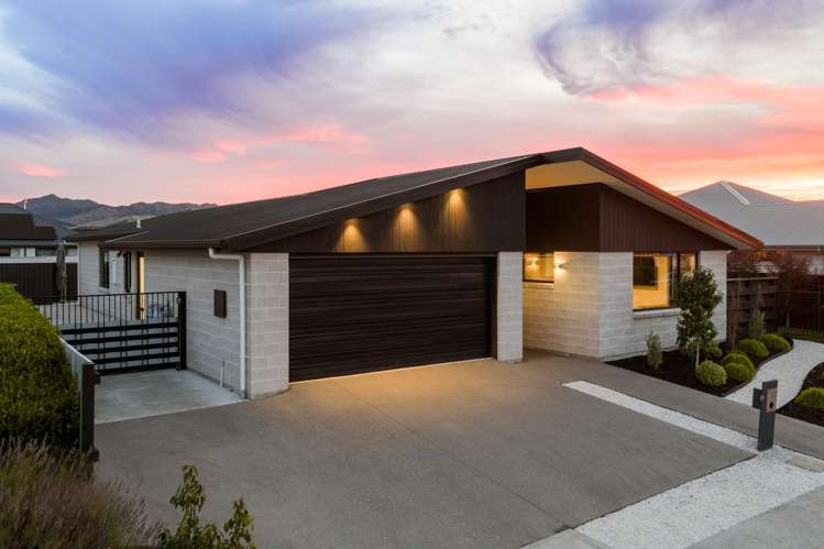 31 Corsair Crescent Burleigh_23