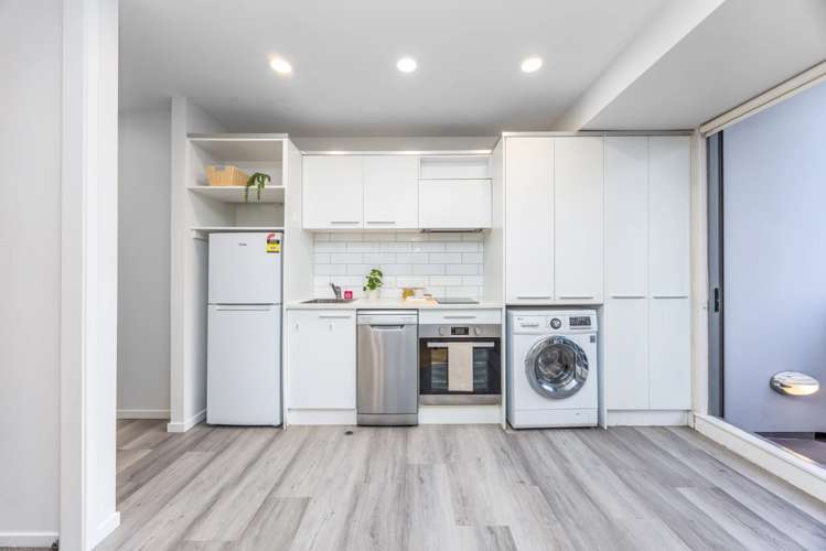 307/17 Vogel Lane Auckland Central_5