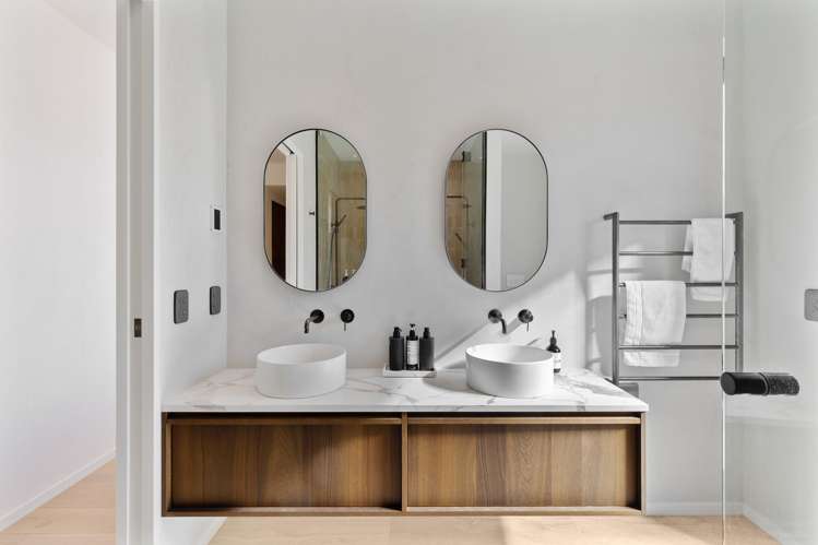 82 Princes Drive Britannia Heights_15