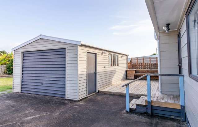 8 Dearle Street Paeroa_2