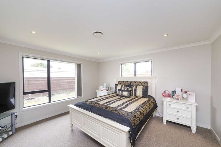 84 Churcher Street Feilding_21