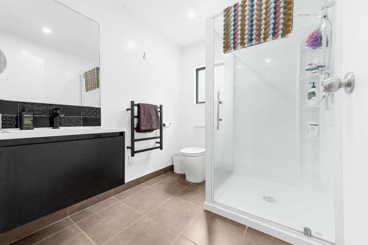 76 Pelorus Street Glenview_17