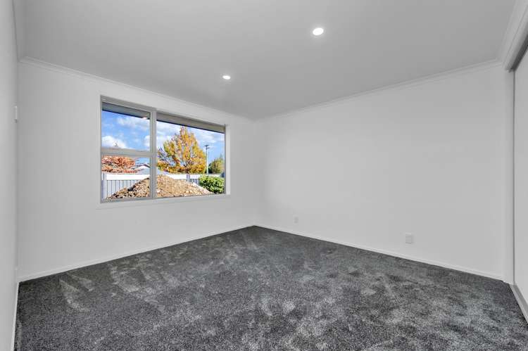 66 North Terrace Darfield_12