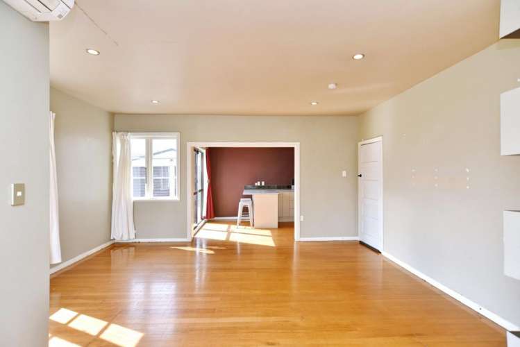 2 Davis Place Woolston_16