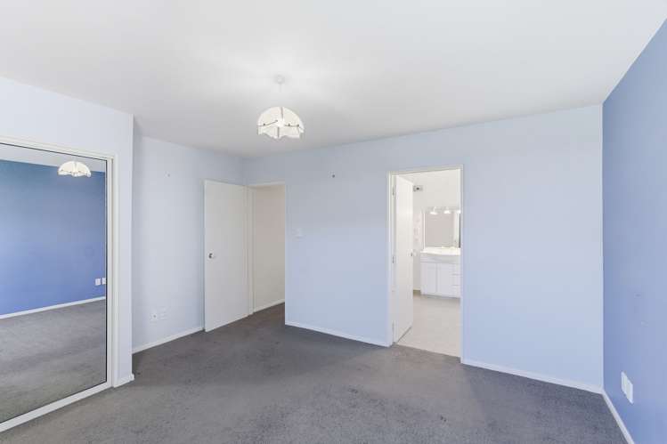 2/10 Baretta Street Somerfield_14