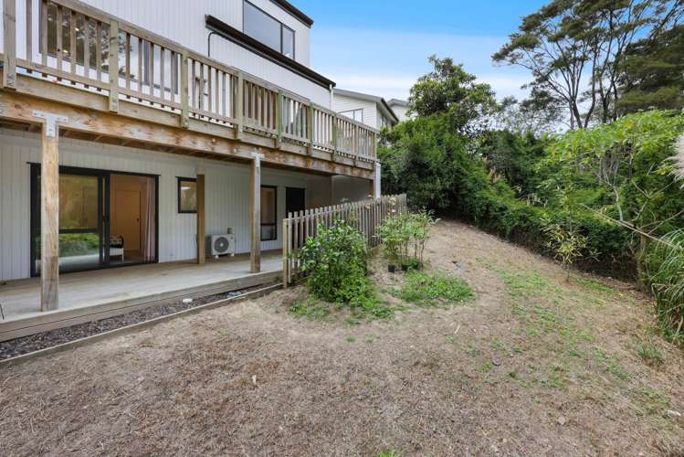 1/22 Spinella Drive Bayview_27