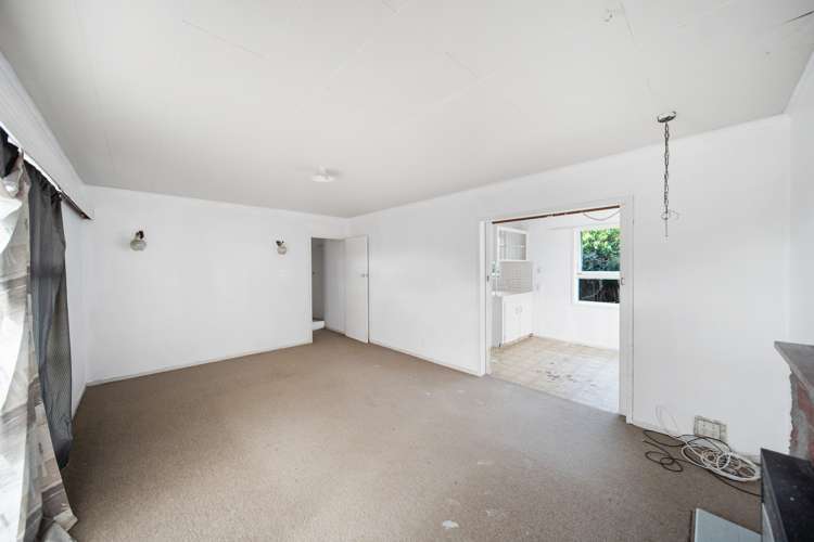 8 Friesian Drive Mangere_7