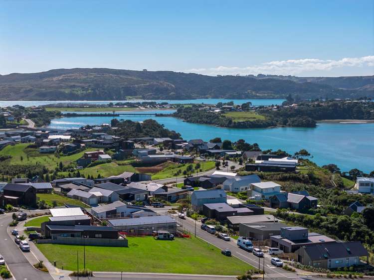 6 Kapokapowai Street Raglan_7