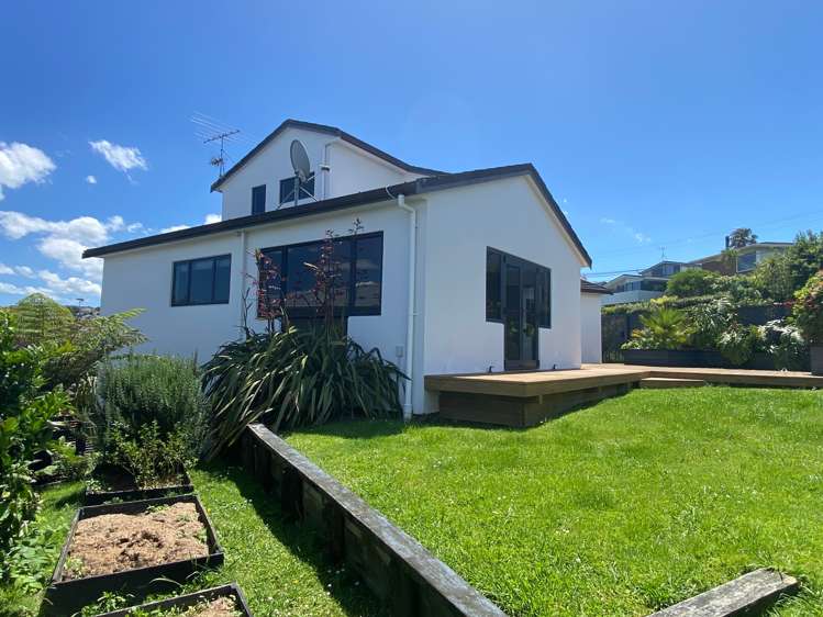 64 Lyons Avenue Murrays Bay_19