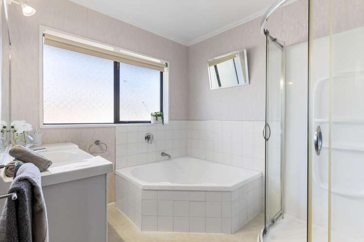 3 Comeskey Grove Elderslea_16