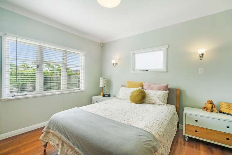 121 Titirangi Road New Lynn_6