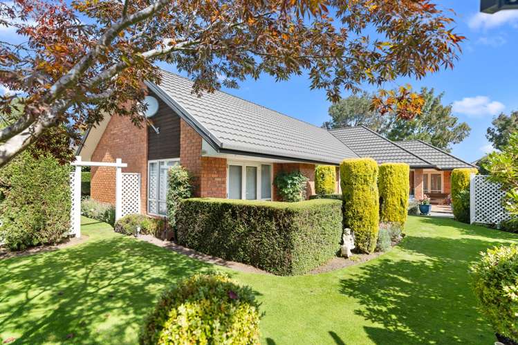 5 Amesbury Mews Avonhead_1