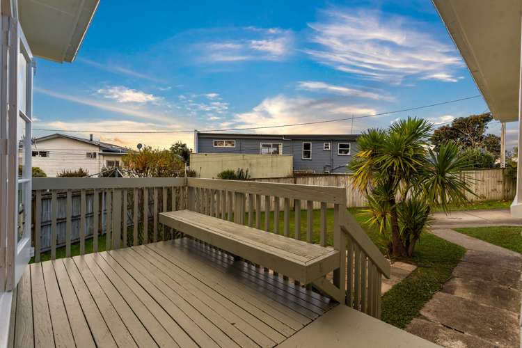 9 Hillary Heights Avenue Glendene_10