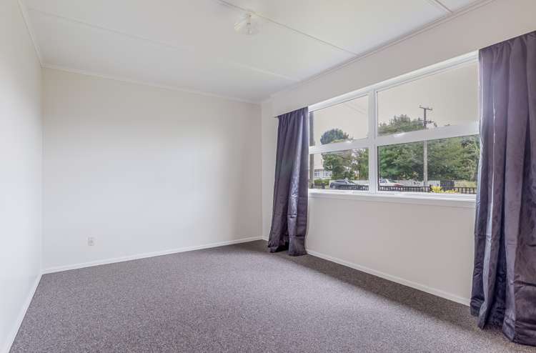 57 Sedcole Street Pahiatua_15