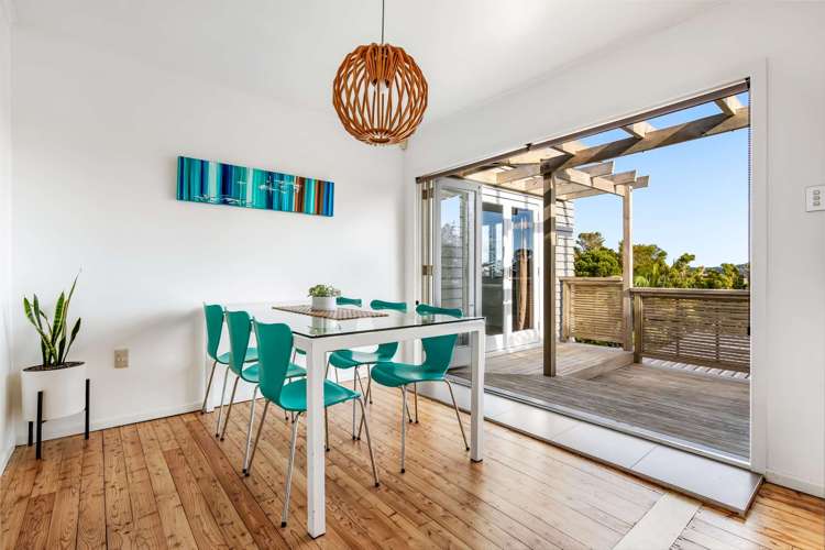 121 Vipond Road Stanmore Bay_7