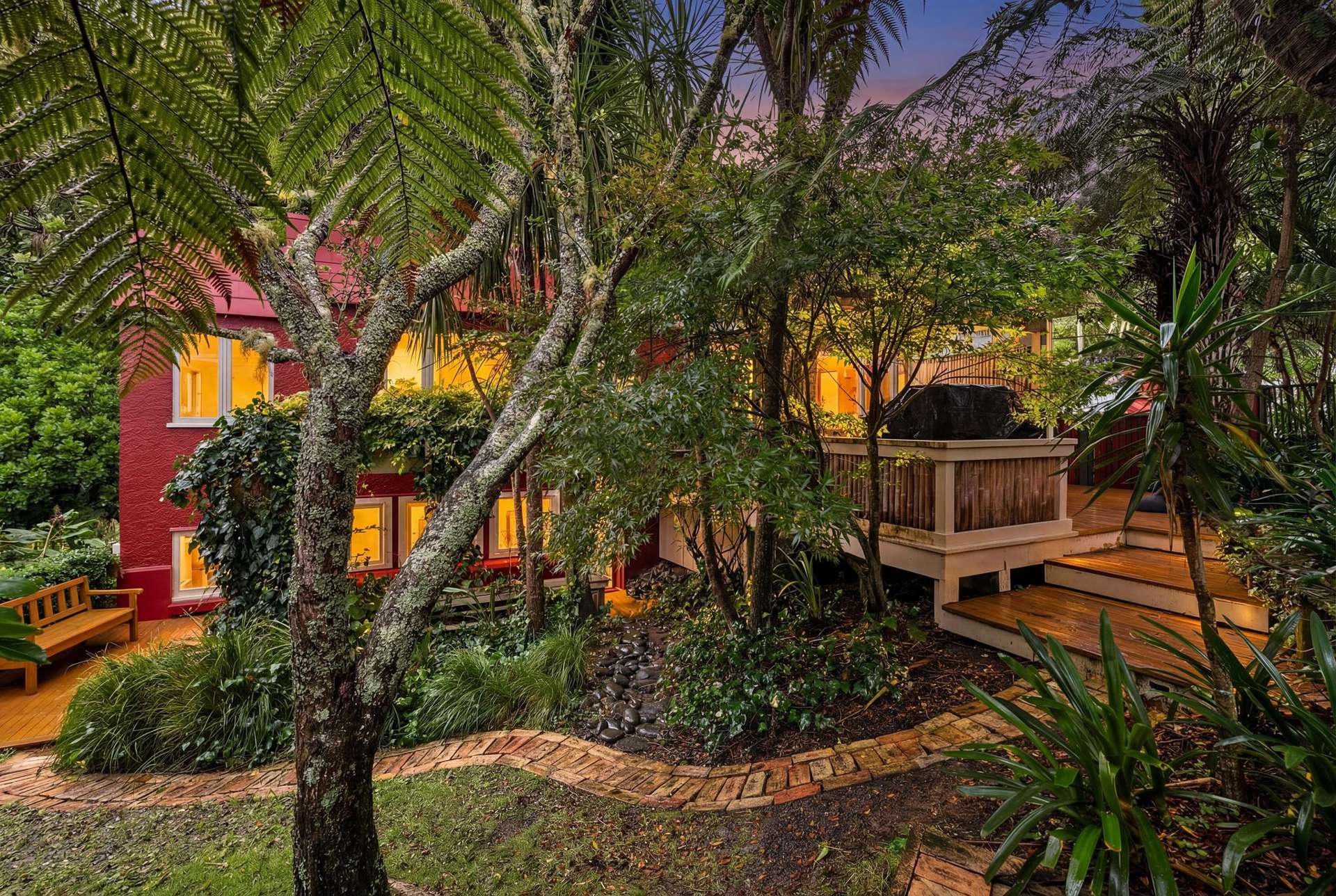 222 Godley Road Titirangi_0