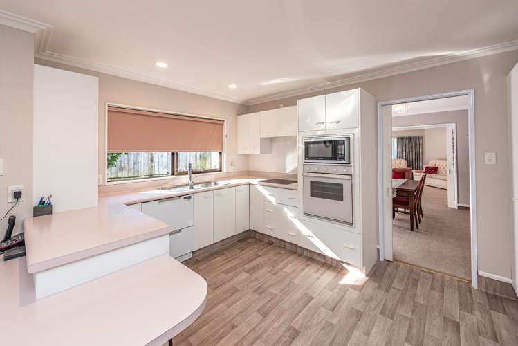 33 Downes Avenue Springvale_6