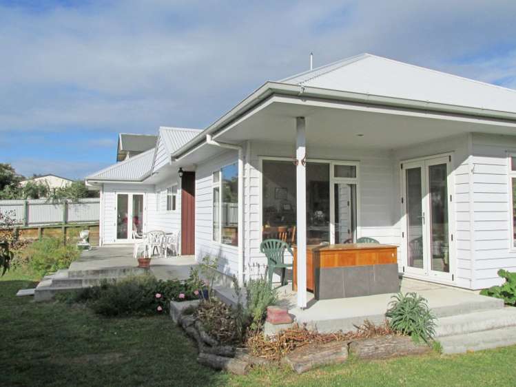 27 Cameron Road Bluff Hill_11