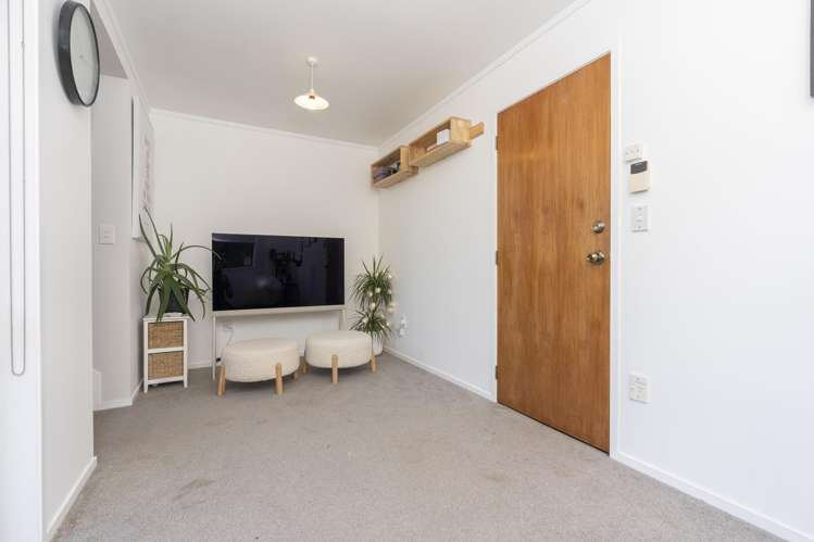 10 Rurumoki Street Regent_11