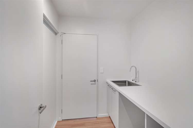 8 Adamite Drive Rolleston_13