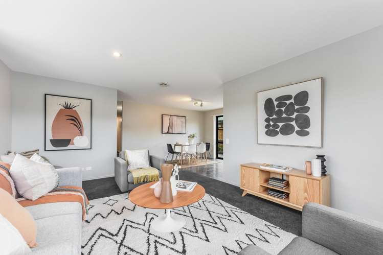 6 Carleton Place Toi Toi_10