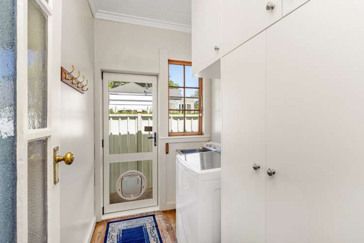 37 Naylor Street Hamilton East_27