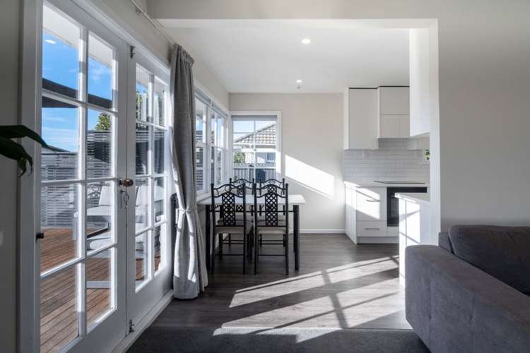 8 Denise Crescent Hornby_7