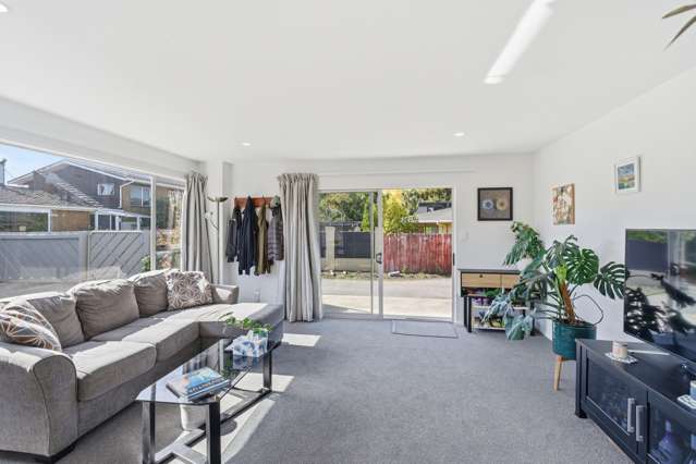 1/204 Riverlaw Terrace Saint Martins_3