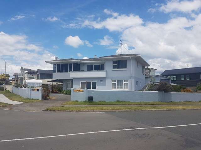 196 Marine Parade Mount Maunganui_1