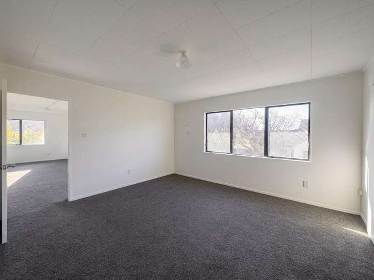 74B May Road Mount Roskill_22