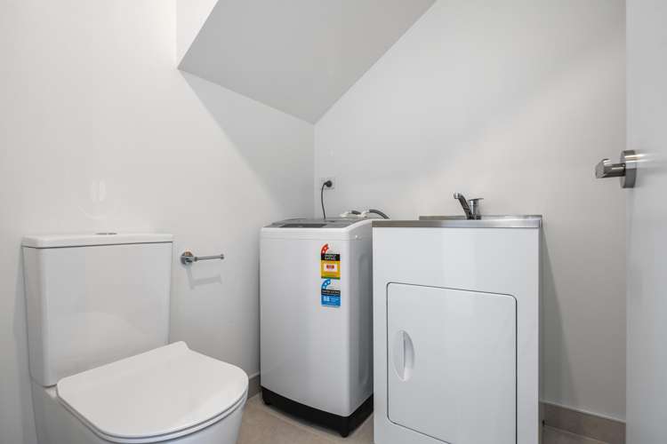 20 Rauemi Way Te Atatu South_13