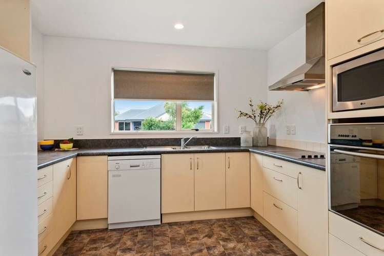 2a Hilton Drive Amberley_6