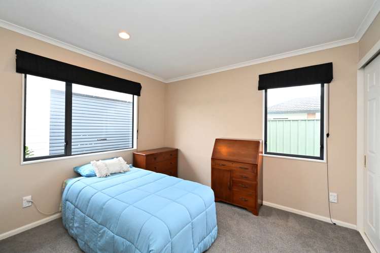 81 Kensington Drive Taradale_14