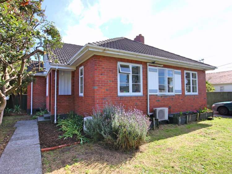 25 Pirie Crescent Moera_1