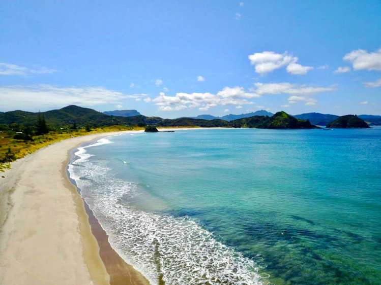 21 Sandhills Road Great Barrier Island_10