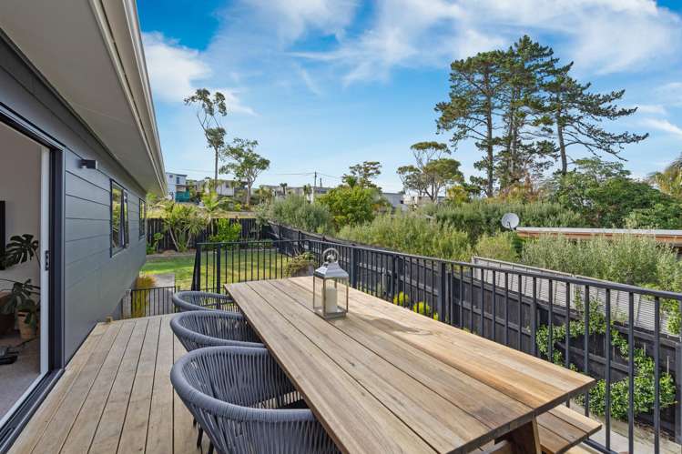 85b Rosario Crescent Red Beach_18